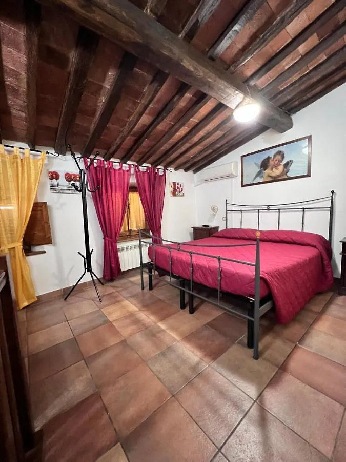 La Casina Rosa Di Umberto E Barbara Vila Roccastrada 0*,  Itália