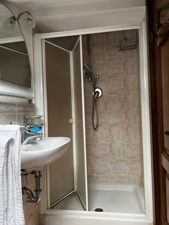 La Casina Rosa Di Umberto E Barbara Vila Roccastrada 0*,  Itália